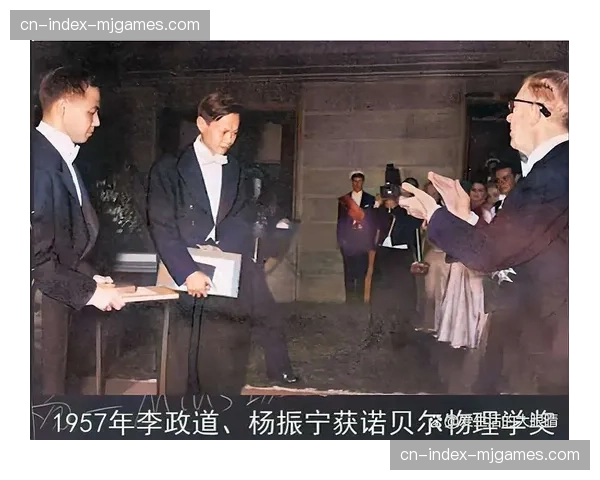 阿诺德·帕尔默邀请赛现场，已故国王的孙女为他颁发特别纪念奖